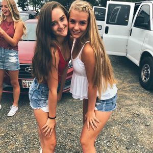 Meet your Posher, Sienna